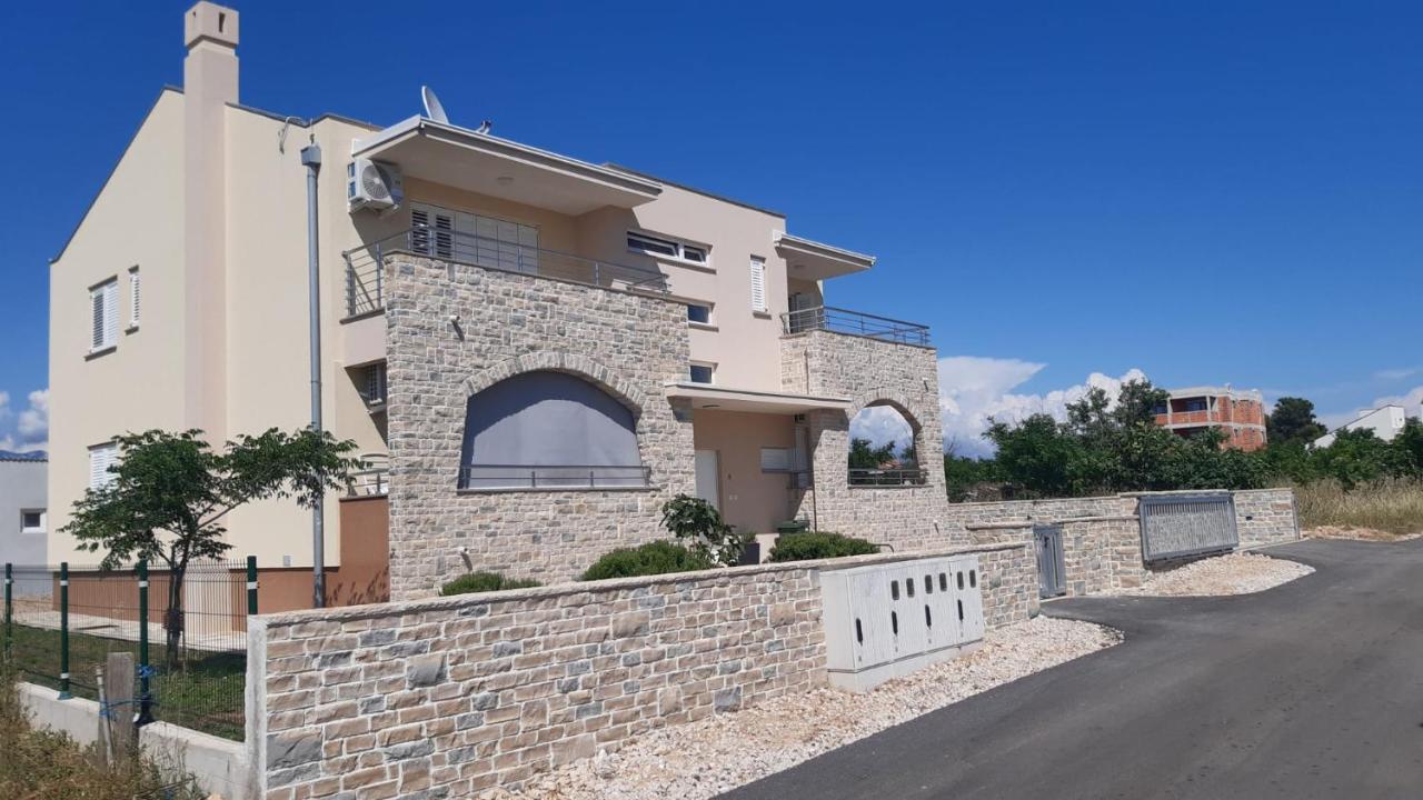 Apartmani Lucija Povljana Zewnętrze zdjęcie
