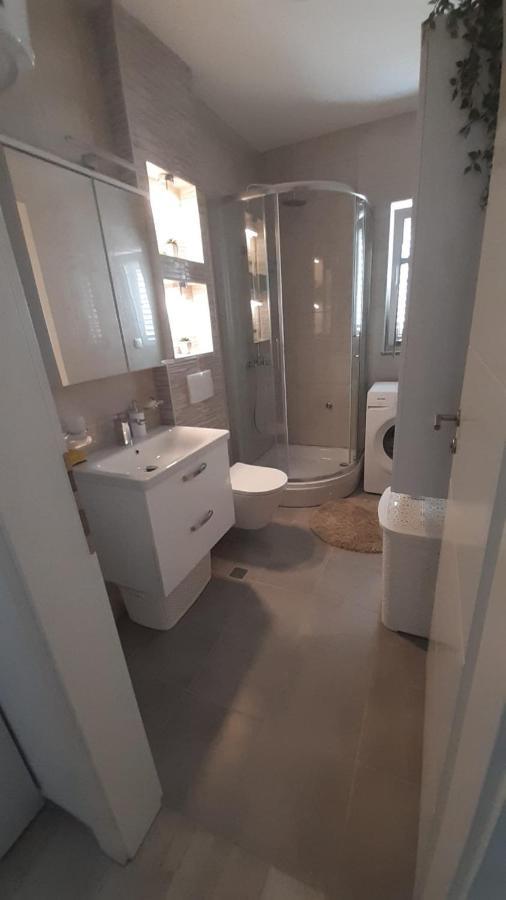 Apartmani Lucija Povljana Zewnętrze zdjęcie