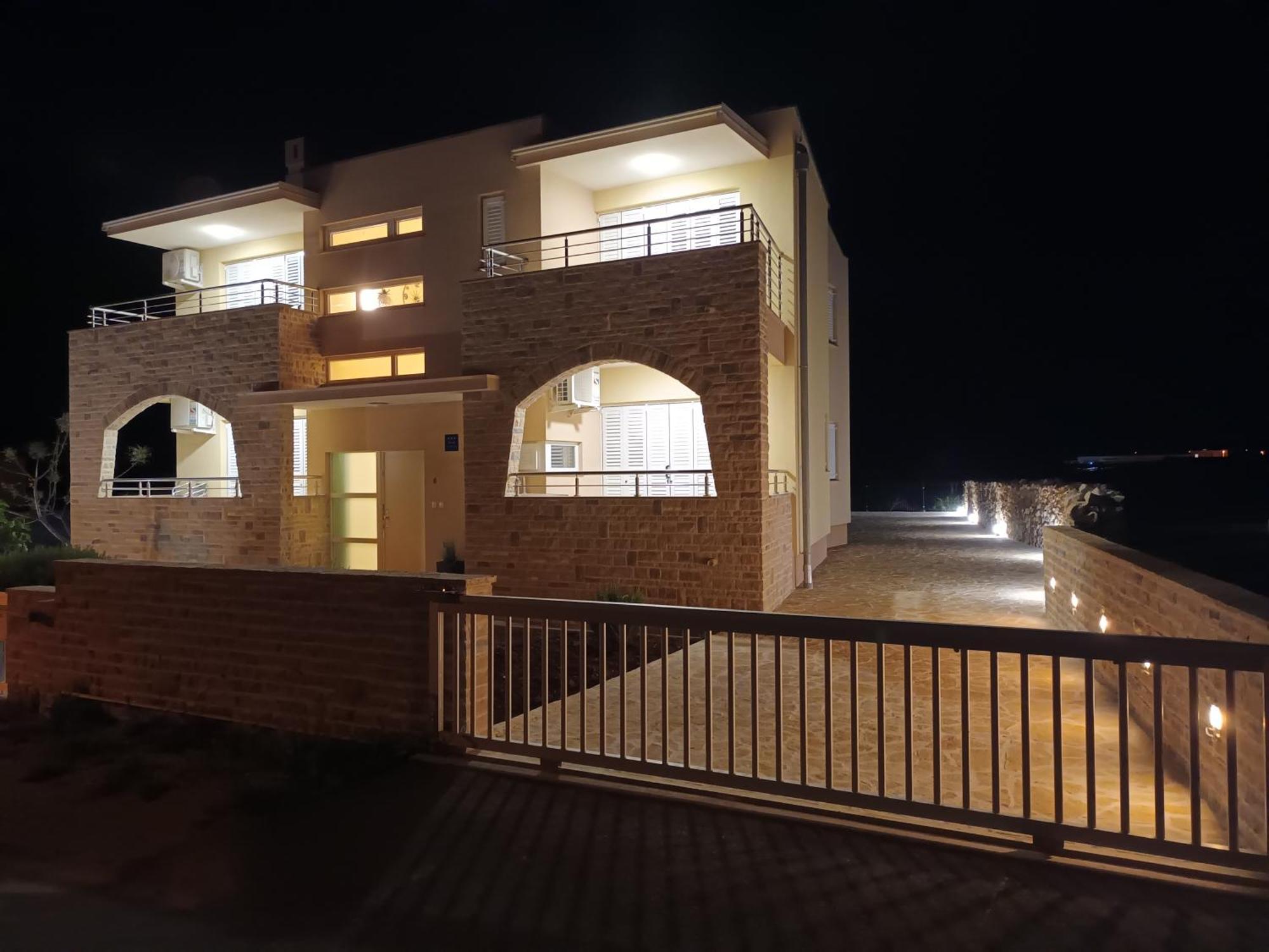 Apartmani Lucija Povljana Zewnętrze zdjęcie